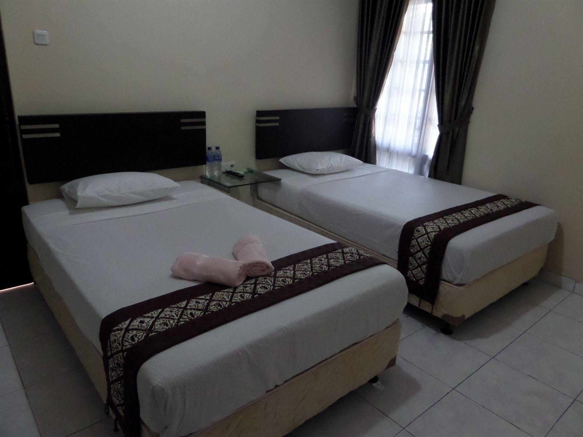 Hotel Oyo 201 Emdi House Timoho Yogyakarta Exteriér fotografie