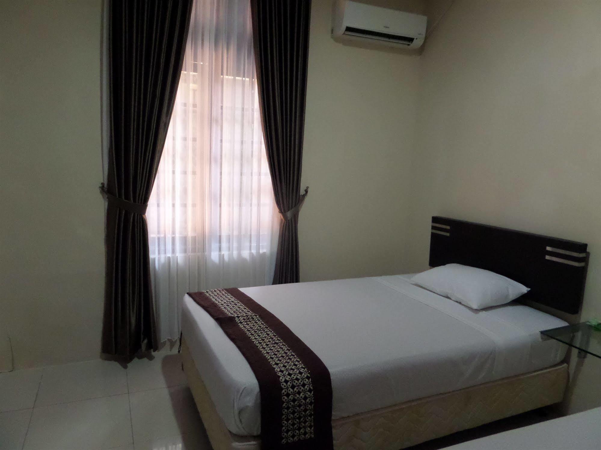 Hotel Oyo 201 Emdi House Timoho Yogyakarta Exteriér fotografie