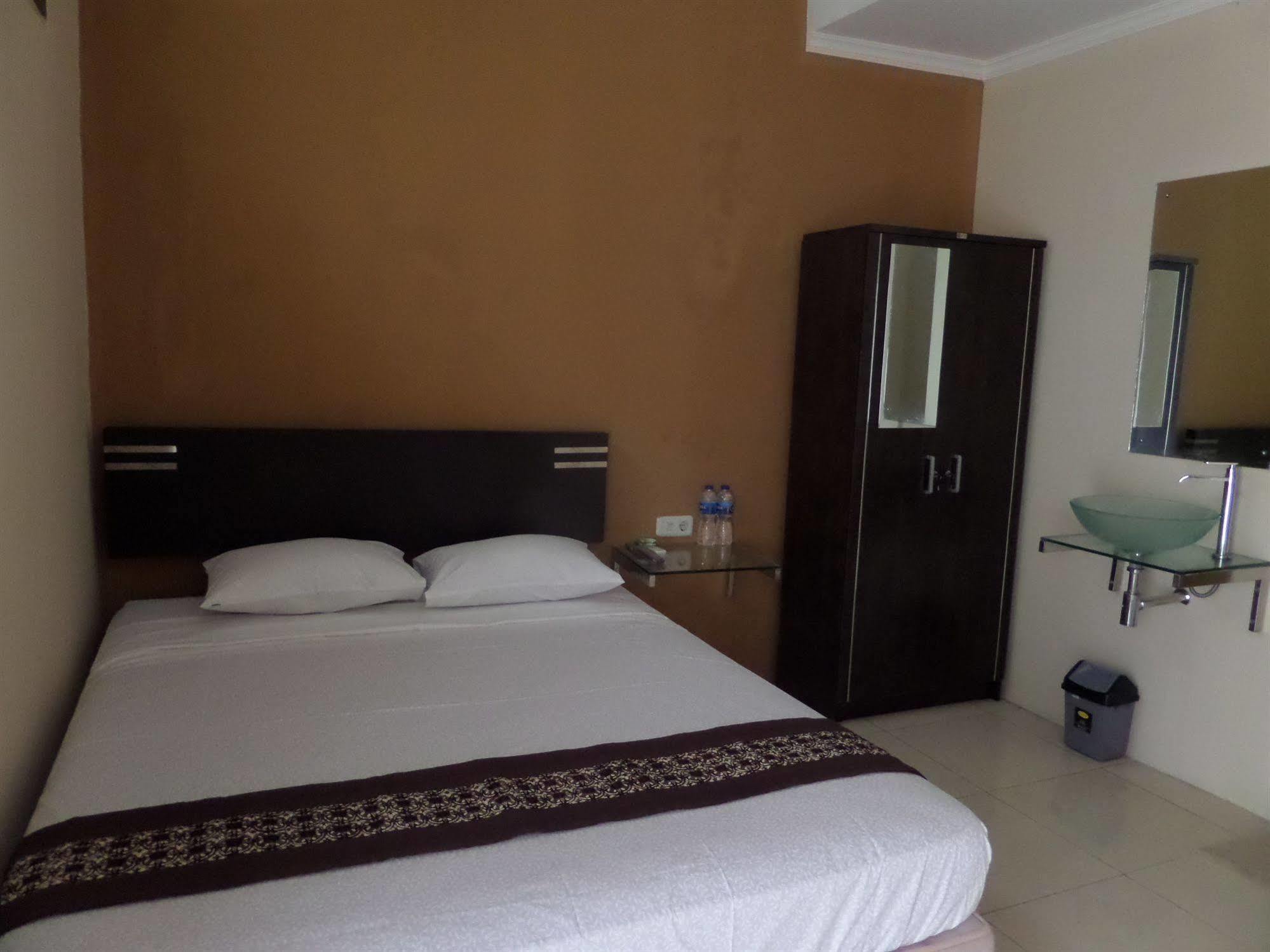 Hotel Oyo 201 Emdi House Timoho Yogyakarta Exteriér fotografie